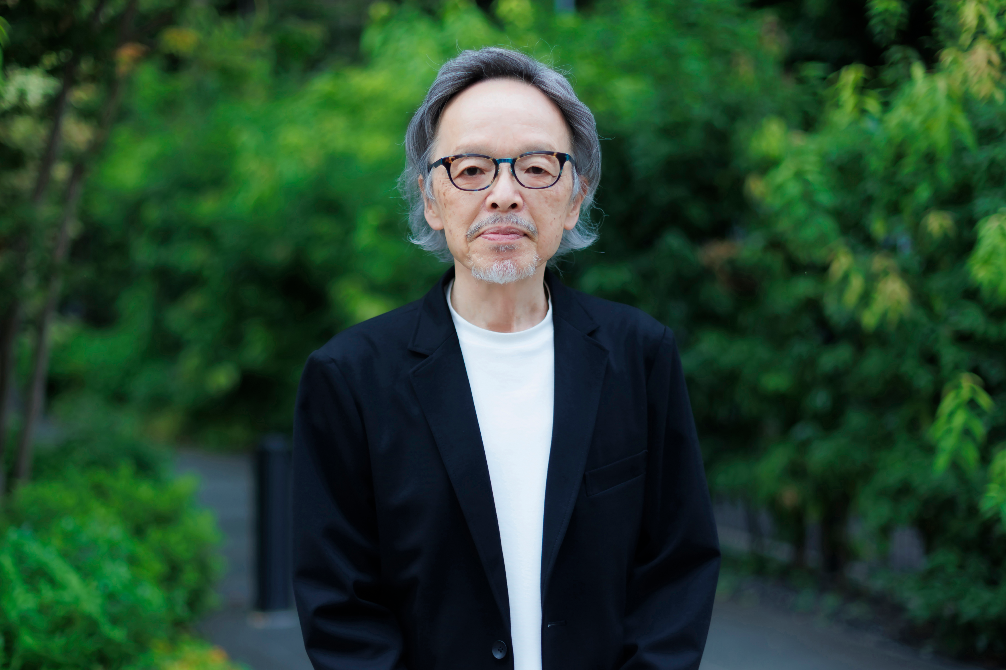 井上 文男